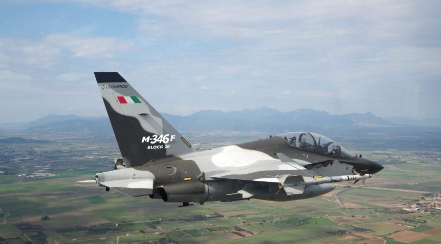 M-346F Endonezya yolunda