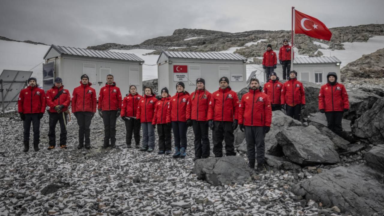 Türk bilim insanları 10. kez Beyaz Kıtada