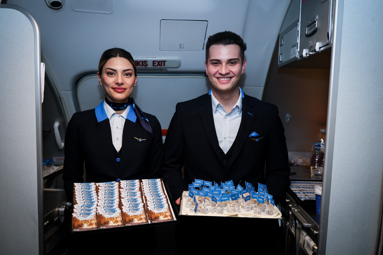 AJet sevgililer gününde ikinci bilete yüzde 50 indirim yapıyor