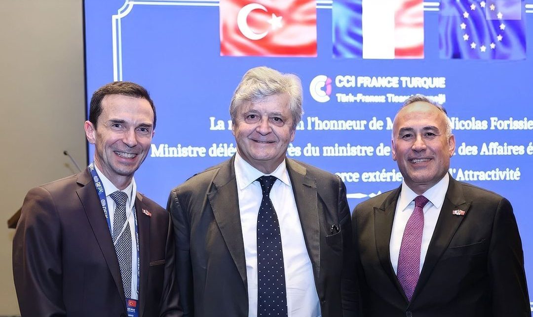 Fransa Bakanı TAV yönetimiyle buluştu